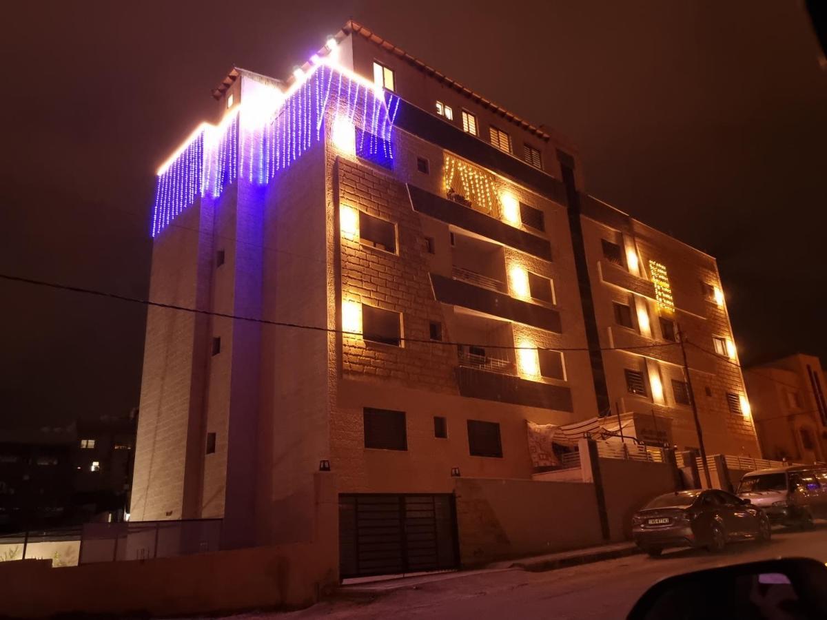 Karam Hotel Мадаба Стая снимка